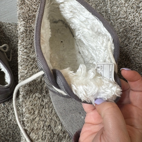 UGG Neumel Men’s Gray Fur Lined Lace Up Chukka Boot Size 9 - Picture 6 of 8
